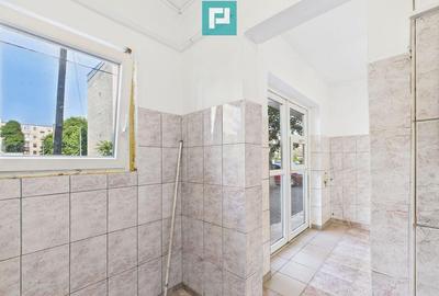 Garsoniera/spa?iu comercial strada Poetului Vlaicu - 12