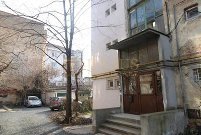 Apartament cu 2 camere semidecomandat, mobilat în Central - 10