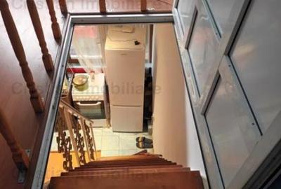 Apartament la curte in imobil P 1 zona Centru Istoric - 1