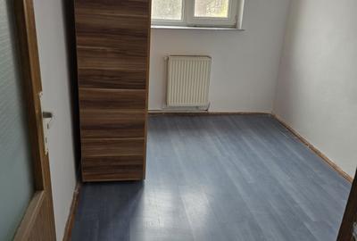Apartament cu 3 camere semidecomandat în Central - 7