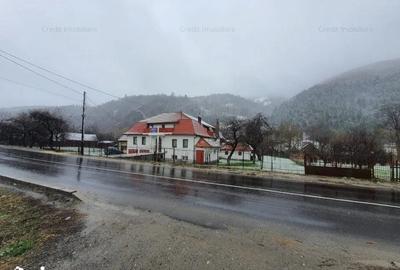 PENSIUNE aplasata in frumoasa statiune BRAN/MOIECIU