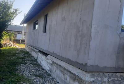 Casă cu 4 camere în Girov - 1