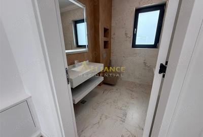 Casă cu 4 camere cu Teren 540 Mp în Berceni - 2