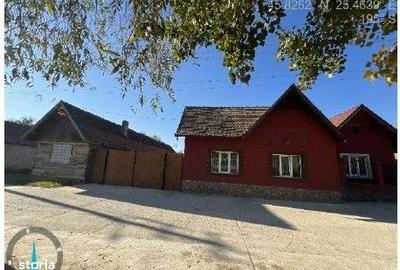 Casă cu 3 camere cu Teren 800 Mp în Crizbav - 1