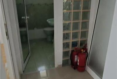 Spațiu comercial, de 52 mp, în Central - 11