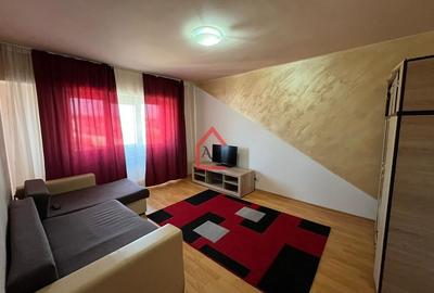 Apartament cu 3 camere, Decomandat, Dacia - 2