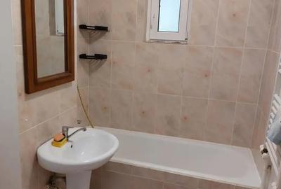 Apartament cu 2 camere decomandat în Micro 13 - 4