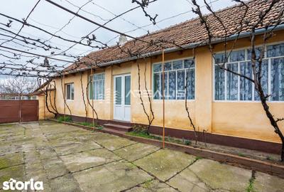 Casă cu 2 camere cu Teren 1093 Mp în Vladimirescu - 2