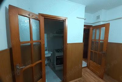 Apartament cu 2 camere decomandat în Calarași 4 - 10