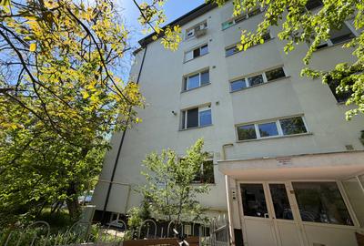 Apartament cu 3 camere decomandat, mobilat în Titan - 22