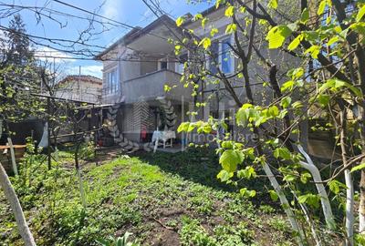 Casă individuală cu 4 camere cu Canalizare în Andrei Mureșanu - 1