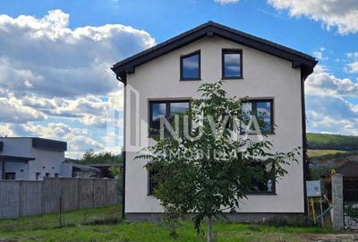 Casă cu 6 camere cu Teren 583 Mp în Cetate