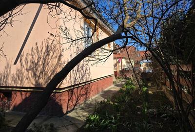 Casă cu 3 camere cu Teren 700 Mp în Micro 17 - 1