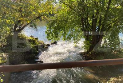 Teren de 25383 mp, în Central - 4