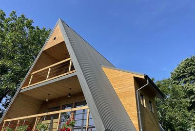 Casă cu 4 camere în Izvoarele - 2