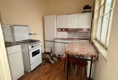 Casă cu 11 camere cu Teren 720 Mp în Democrației - 8