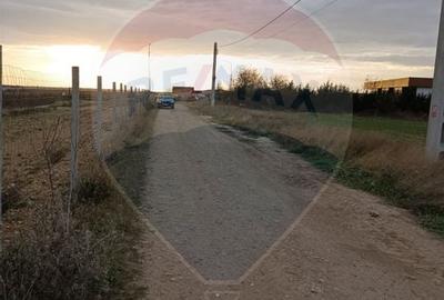 Teren Construcții intravilan de 2374 mp, în Cheriu - 2