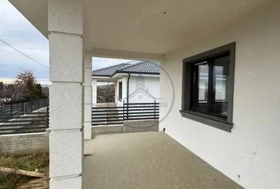 Casă cu 4 camere cu Teren 450 Mp în Central - 4