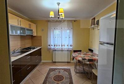 Apartament cu 3 camere, mobilat în Central - 3