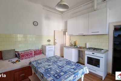 Casă cu 3 camere cu Teren 421 Mp în Titulescu - 4