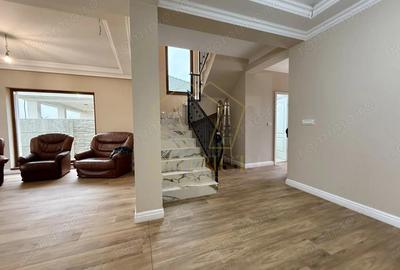 Casă cu 4 camere cu Teren 300 Mp în Săcălaz