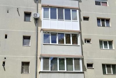 Apartament cu 3 camere semidecomandat în Girocului - 2