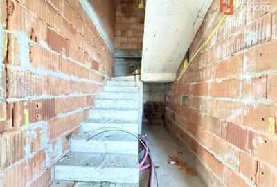 Duplex cu 5 camere cu Teren 348 Mp în Săcălaz - 11