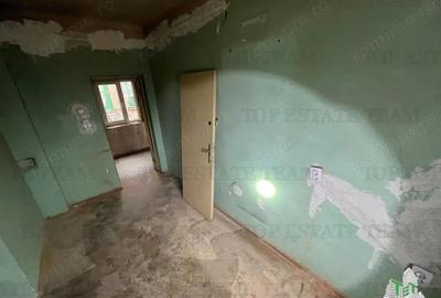 2 garsoniere adiacente la rosu pe Calea Grivitei, etaj 4 - 8