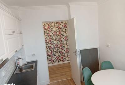 Apartament cu 3 camere semidecomandat în Central - 7