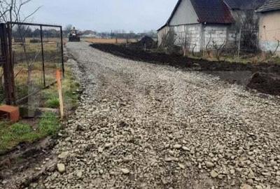 Casa semifinisata cu garduri la doar 15 km de Oradea - 1