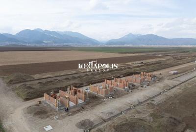 Duplex cu 4 camere cu Canalizare în Tărlungeni - 6