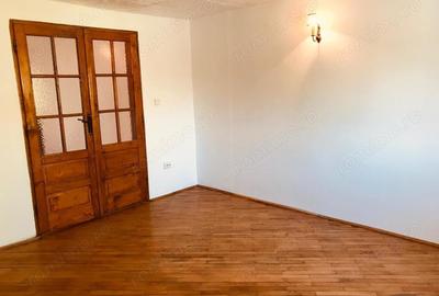 Proprietar Inchiriez casa pentru birouri, muncitori, sau locuit in zona Badea Cartan - 6