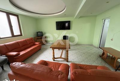 Casă cu 6 camere cu Canalizare în Bradu - 1
