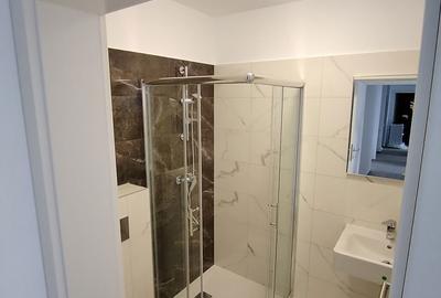 Apartament cu 3 camere decomandat în Tractorul - 3