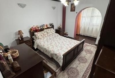 Apartament cu 4 camere decomandat în Frumoasa - 1
