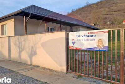 Casă cu 3 camere cu Teren 800 Mp în Corunca - 11