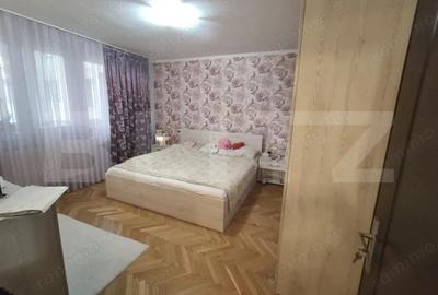 Apartament cu 4 camere decomandat în Decebal - 1