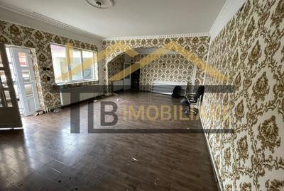 Casă individuală cu 4 camere cu Canalizare în Unirii - 9