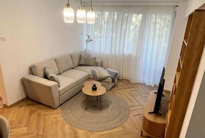 Apartament cu 2 camere semidecomandat, mobilat în Titan - 2