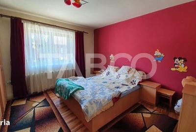 Casă cu 4 camere decomandat în Bungard - 6