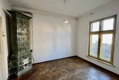 Imobil 2185 mp Centrul Istoric Piata Unirii 500 mp teren vitrina 19 m - 13