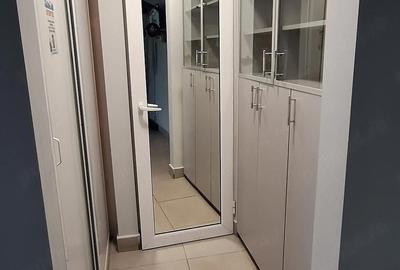 Spațiu comercial, de 50 mp, în Central - 4