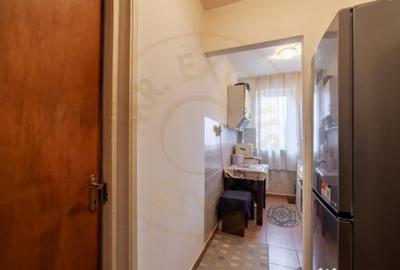 Apartament cu 2 camere semidecomandat în Trivale - 1