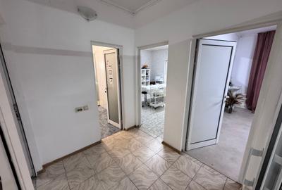 Imobil pretabil locuinta si afacere. Pozitie stradala. - 12