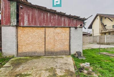 Două case, curte mare, lângă Castelul Corvinilor - 41