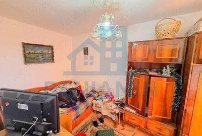 Apartament cu 3 camere semidecomandat în Craiovița Nouă - 6