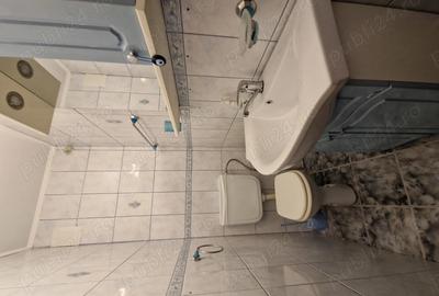 Apartament cu 3 camere decomandat în Rahova - 3