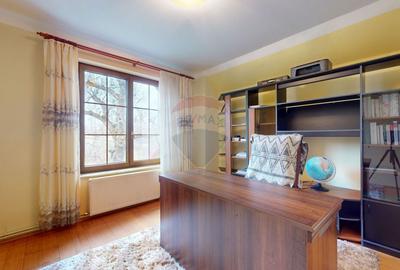 Casă cu 6 camere cu Teren 10331 Mp în Sohodol - 5