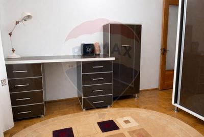 Apartament cu 3 camere decomandat, mobilat în Bistrița Lac - 5