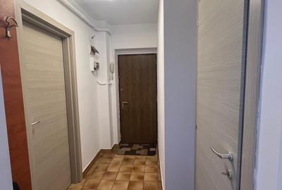 Apartament cu 2 camere semidecomandat, mobilat în P-ța Romană - 9